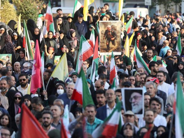 Protest przeciwko siłom Izraela. Teheran, 14 czerwca 2025 r.