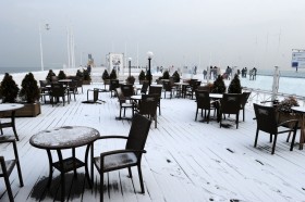 Sopot. Kawiarnia (nomen omen) letnia przy molo.