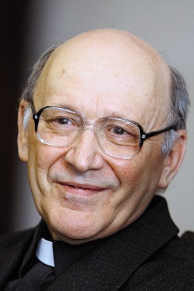 Członek Papieskiej Akademii Nauk, profesor Michał Heller, jest jedynym Polakiem uhonorowanym Nagrodą Tempeltona przyznawaną za pokonywanie barier między nauką a religią.