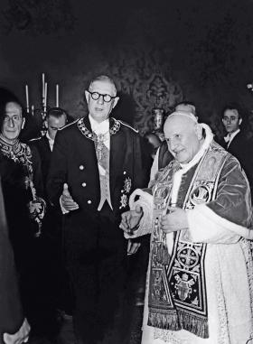 Jan XXIII - spotkanie z prezydentem de Gaulle´em w Watykanie, 1959 r.