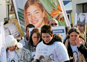 Marsz milczenia po zabójstwie Laetitii Perrais.