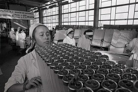 Fabryka swietlówek, czyli przemysł od jaśniejszej strony,