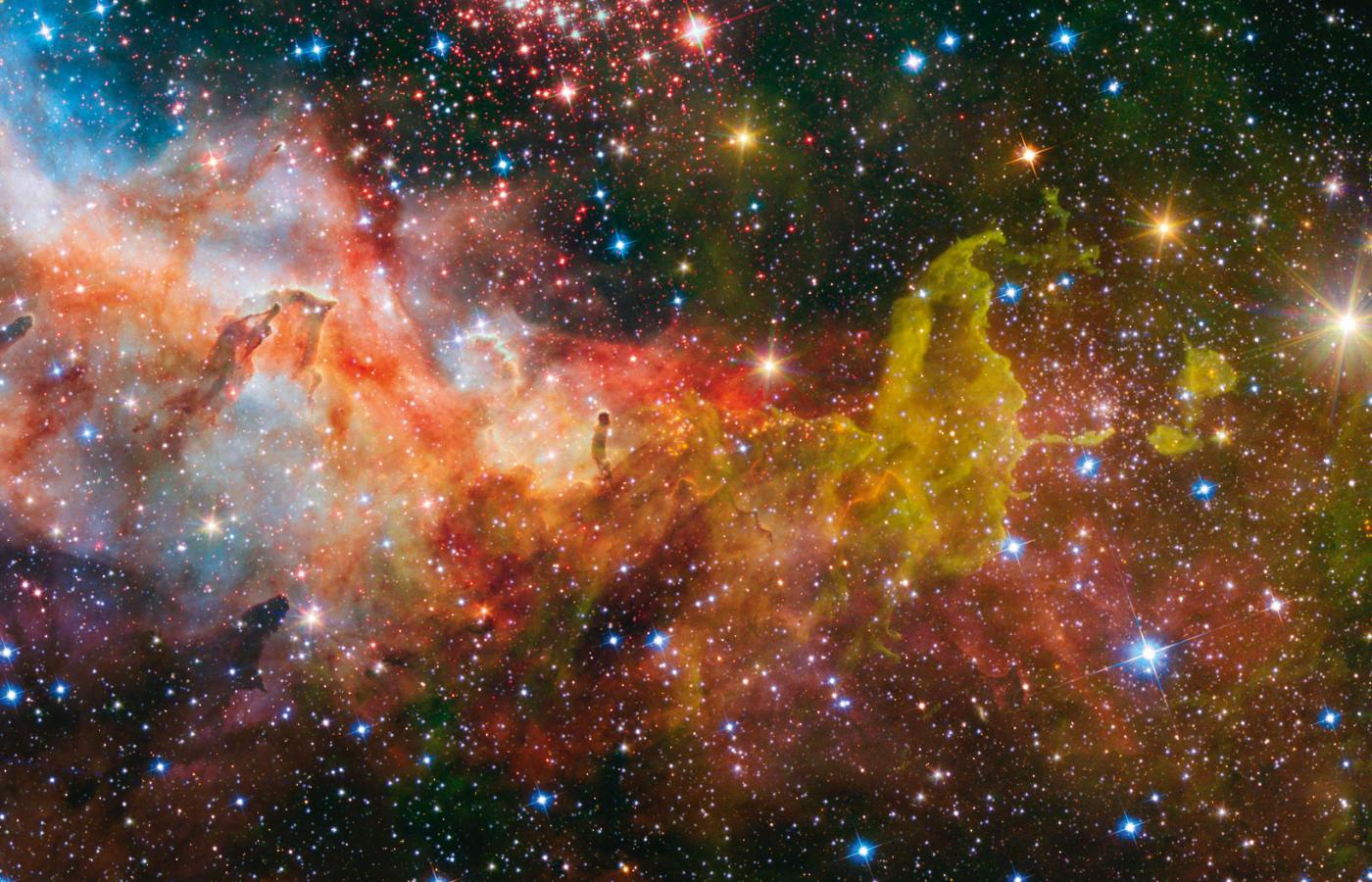 Wśród cząstek pyłu kosmicznego opadającego na Ziemię jest także materia międzygwiazdowa, z której zbudowane są mgławice takie jak na zdjęciu.