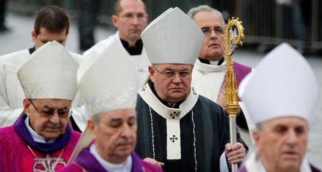 Arcybiskup Dominik Duka na pogrzebie prezydenta Václava Havla.