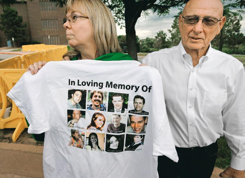 Sandy i Lonnie Phillips stracili córkę w strzelaninie w kinie w Aurorze w 2012 roku. Długo myśleli, że „ktoś powinien coś z tym zrobić”, aż poczuli, że to oni mają obowiązek działać.
