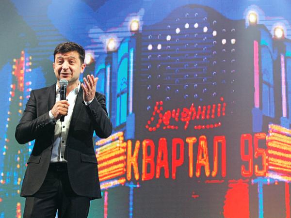 Wołodymyr Zełenski jeszcze jako kabareciarz z Kwartału 95.