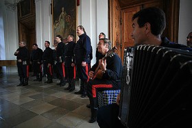 Chór kozacki Bolszoi - jedno z malowniczych spotkań Włochów