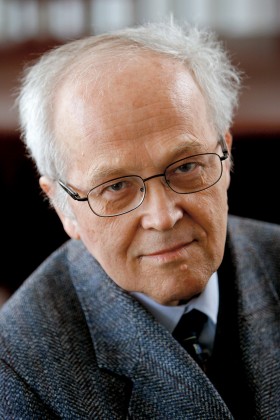 Prof. dr hab. Piotr Winczorek