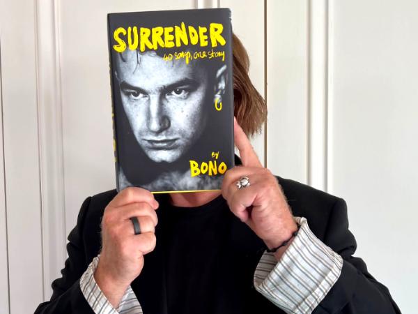 Bono z własną książką