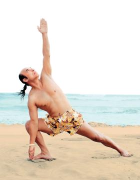 Bikram Choudhury, dla jednych mistrz jogi, dla innych hochsztapler.