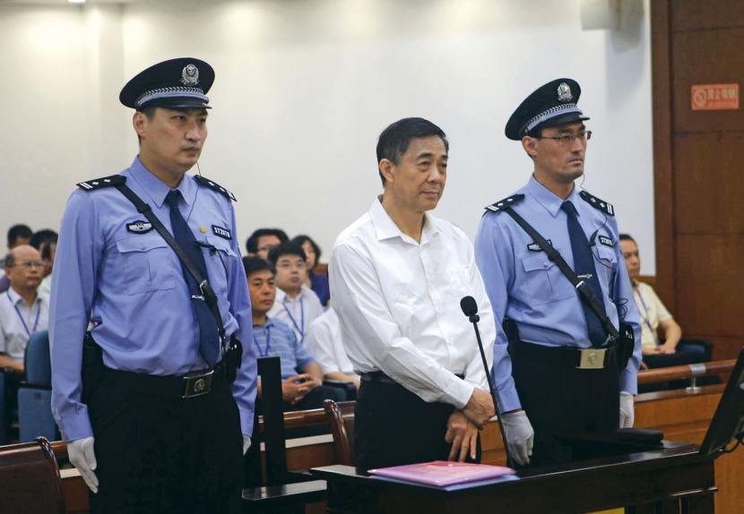 Przed sądem stanął Bo Xilai, 64-letni gubernator w mieście Chongqing.
