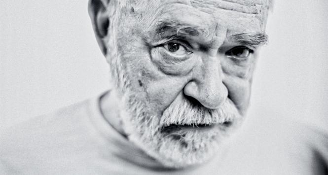 „Komputer i internet mogą służyć do wielu celów i tym samym dają różne możliwości uzależnienia się”.