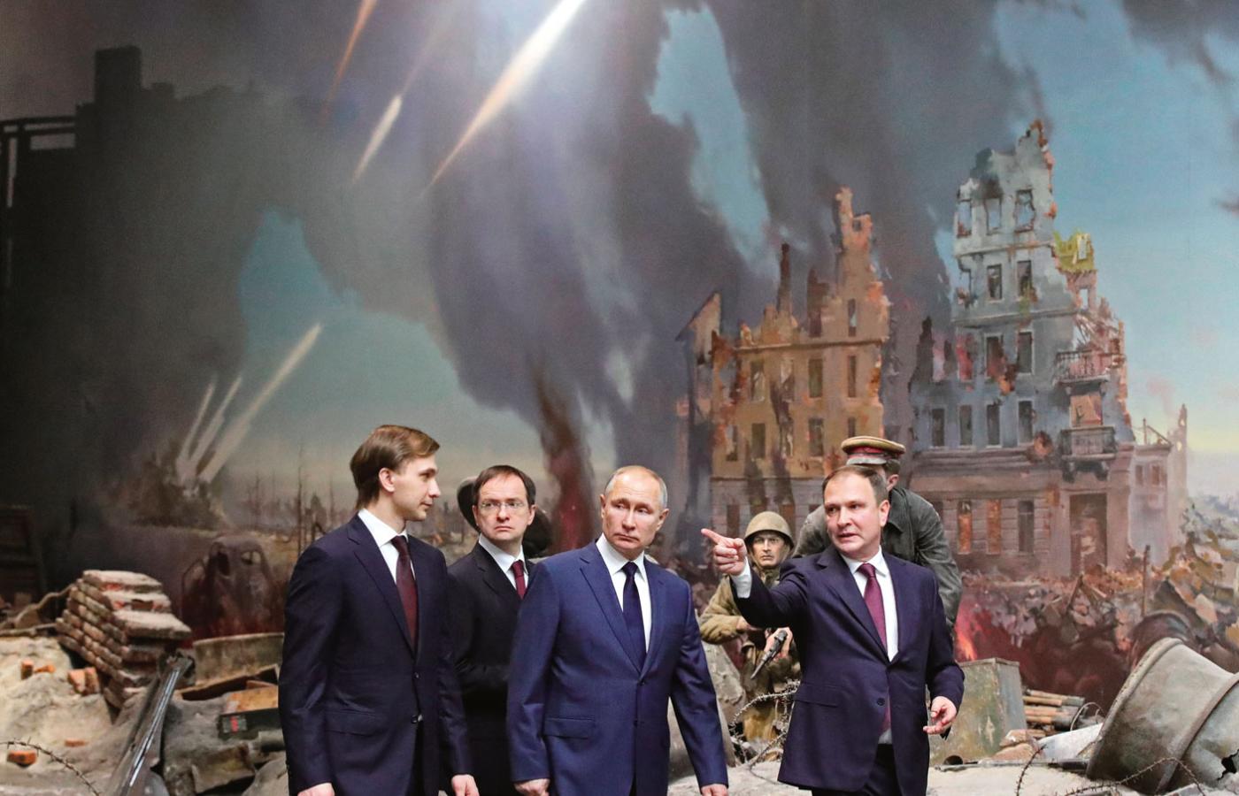 Czym grozi erozja Rosji? Polsko-ukraiński pat i przełomowy szczyt NATO