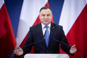 Duda bardzo chce wygrać w pierwszej turze i temu celowi podporządkowuje swoją strategię.