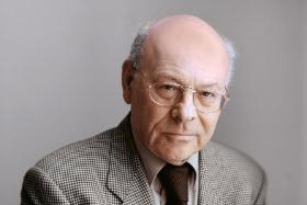 Prof. Krzysztof Pomian