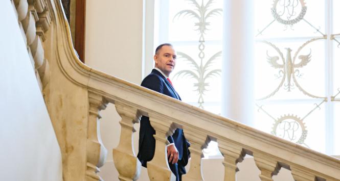 „Gdyby prezydent prowadził własną politykę zagraniczną, to taki sposób realizacji jego zadań nie wynikałby z konstytucji. Byłaby to uzurpacja.”