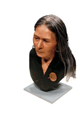 Twarz kobiety z mauzoleum w Castillo de Huarmey, zmarłej ponad 1000 lat temu (z wystawy „Skarby Peru” w warszawskim Muzeum Etnograficznym)