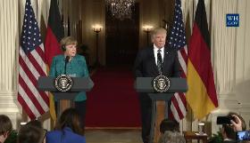 Trump naprawdę chce Merkel obalić. Ona jest symbolem tego, czego on nie znosi.