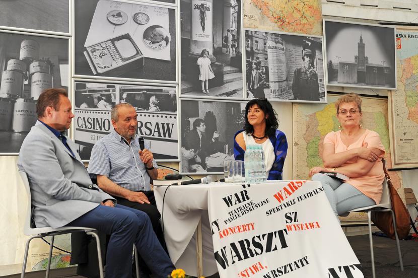 O tym, czym była i jest polska przestępczość zorganizowana, rozmawiał dziennikarz śledczy POLITYKI Piotr Pytlakowski (drugi z lewej) z gośćmi: Leszkiem Kardaszyńskim, Ewą Ornacką i Lucyną Biej.