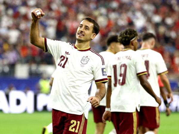 Mikel Oyarzabal, zdobywca pierwszej bramki