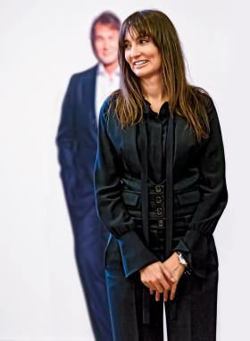 Dominika Kulczyk jest dyplomowanym sinologiem i politologiem.