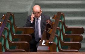 W latach 2005–07 był przeciwny pomysłom PiS, który już wtedy planował powrót do budżetowego finansowania ochrony zdrowia. Teraz, jako minister zdrowia, ma te plany realizować.