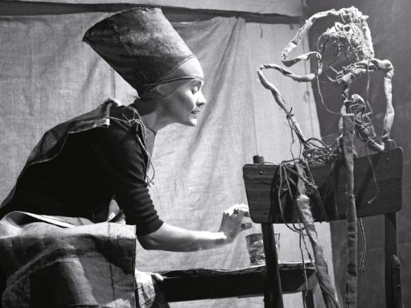 Teatr Osobny: Ludmiła Murawska w roli Kleopatry, 1961 r.