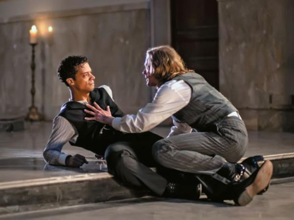 „Wywiad z wampirem”, scen. Rolin Jones