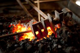Węgiel kamienny zatapia dziś wszystkich – górników, energetyków, polską gospodarkę.