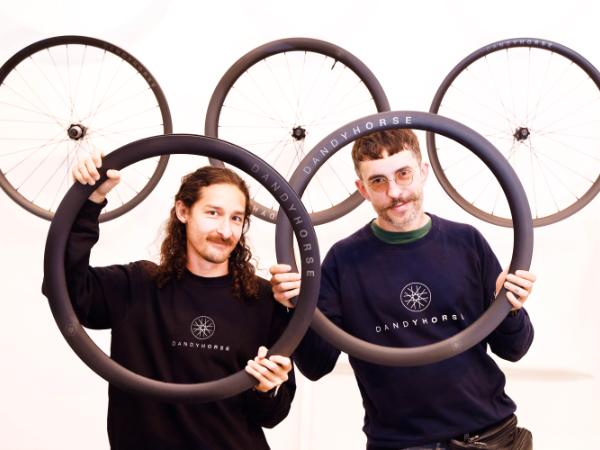 Dandy Horse: Yasu Matsunaga i Rafał Hornberger