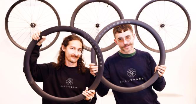 Dandy Horse: Yasu Matsunaga i Rafał Hornberger