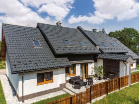 Warto reagować od razu po pojawieniu się drobnych uszkodzeń, aby zapobiec ich powiększaniu się i w efekcie potrzebie kompleksowego remontu.