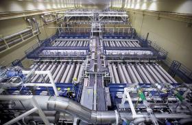 Główna instalacja lasera wielkiej mocy w National Ignition Facility.