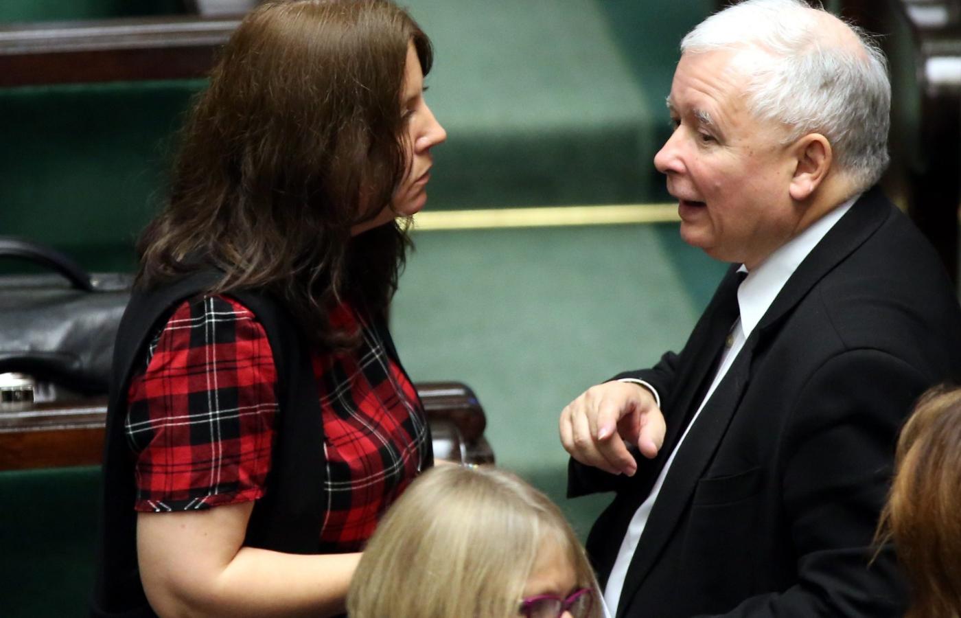 Joanna Lichocka i Jarosław Kaczyński w Sejmie