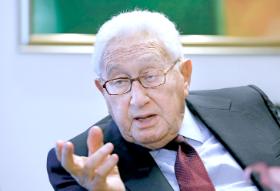 „Europę budowali wielcy ludzie, tacy jak Adenauer, de Gasperi, Brandt. Byli wielcy, bo rozumieli, że polityczna wizja jest ważniejsza od kwestii technicznych”.