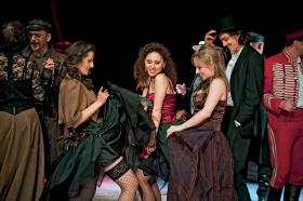 „Ach! Odessa – Mama...”, Teatr Żydowski często bardziej przypominał estradę niż teatr.