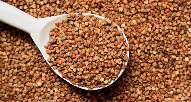 Na kaszę przeznacza się ziarno jęczmienia, owsa, prosa, ryżu, gryki, kukurydzy i pszenicy, usuwając z nich w różnym stopniu składniki nieprzyswajalne przez nasz organizm.