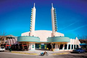 Celebration na Florydzie. To połączenie Edenu z Orwellem, bajki z koszarami.