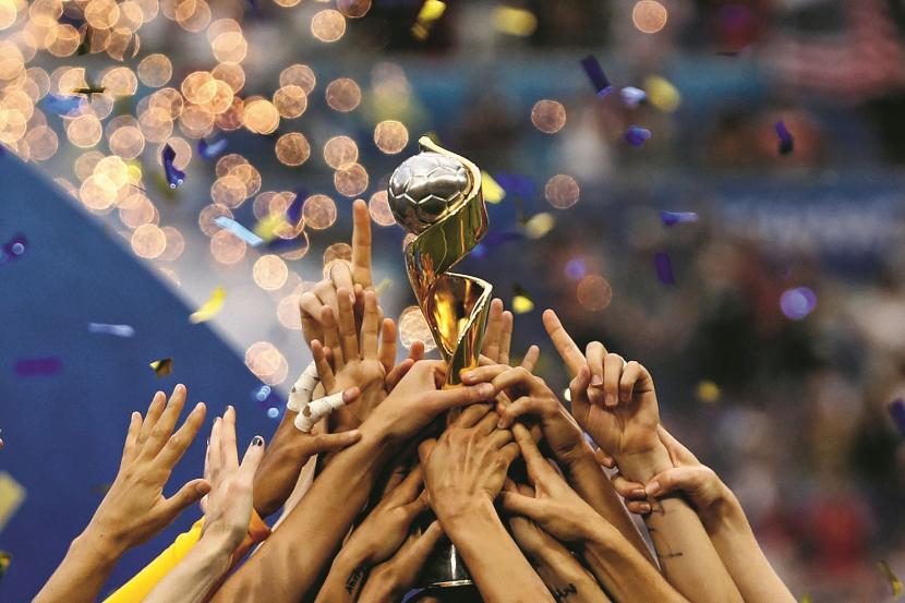 Tak Amerykanki cieszyły się ze zdobycia trofeum w 2019 roku. Radość była podwójna – po raz pierwszy zawodniczki otrzymały bezpośrednie wypłaty od FIFA.