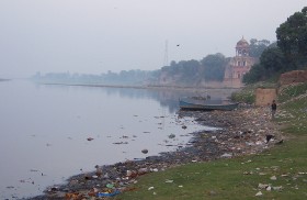 W jaki sposób woda ma być czysta, skoro jej nabrzeża wyglądają właśnie tak?