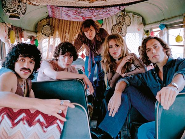 „Daisy Jones & The Six”, scen. i reż. Scott Neustadter i Michael H. Weber