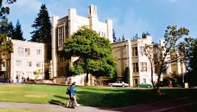 Uniwersytet Kalifornijski w Berkeley, na którym Czesław Miłosz wykładał literaturę słowiańską.