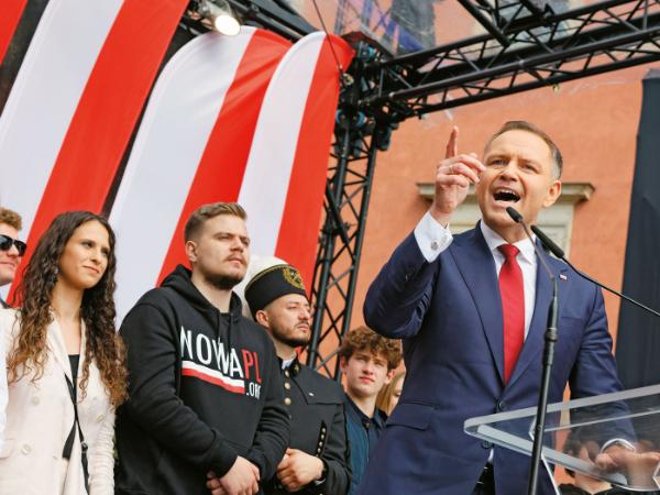 Warszawa marsz Nawrocki