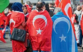 Proturecka demonstracja w Hamburgu, z poparciem dla wejścia tego kraju do UE,10 kwietnia 2016 r.