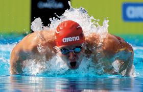 Czy Konradowi Czerniakowi uda się pokonać w Londynie legendarnego Michaela Phelpsa?