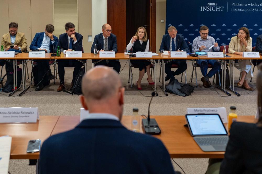 Okrągły stół z Piotrem Serafinem, komisarzem Unii Europejskiej ds. Budżetu i administracji publicznej oraz zwalczania nadużyć finansowych