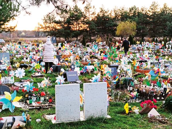 Cmentarz dla zwierząt w Koniku koło Warszawy