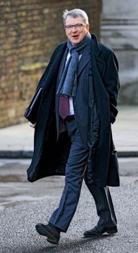 Australijczyk Lynton Crosby na Downing Street w drodze do premiera Camerona