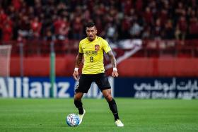 Paulinho w barwach chińskiego Guangzhou