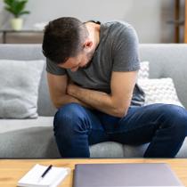 Wstyd, że dopiero w drugiej dekadzie XXI w. nasza ochrona zdrowia zostaje przymuszona do rzetelnego traktowania pacjentów skarżących się na rozmaite dolegliwości bólowe.